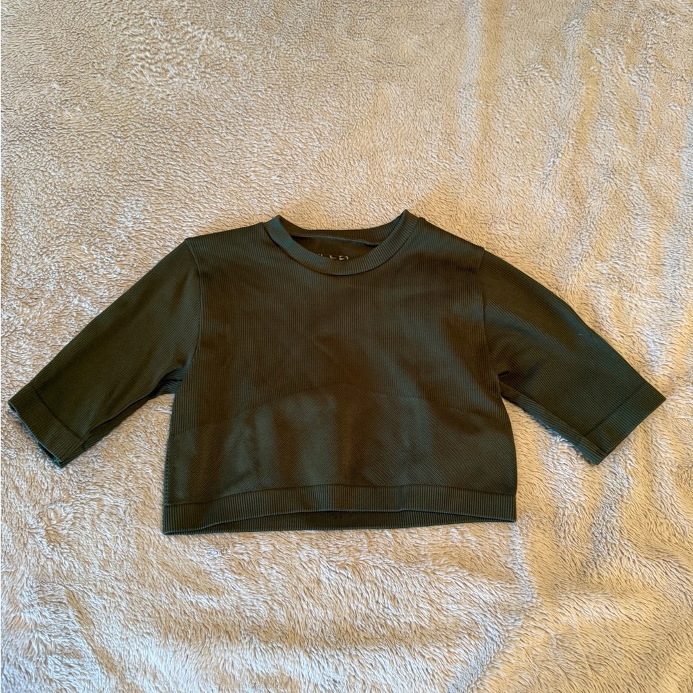 Green Crop Top with Crew Neck and Relaxed Fit
